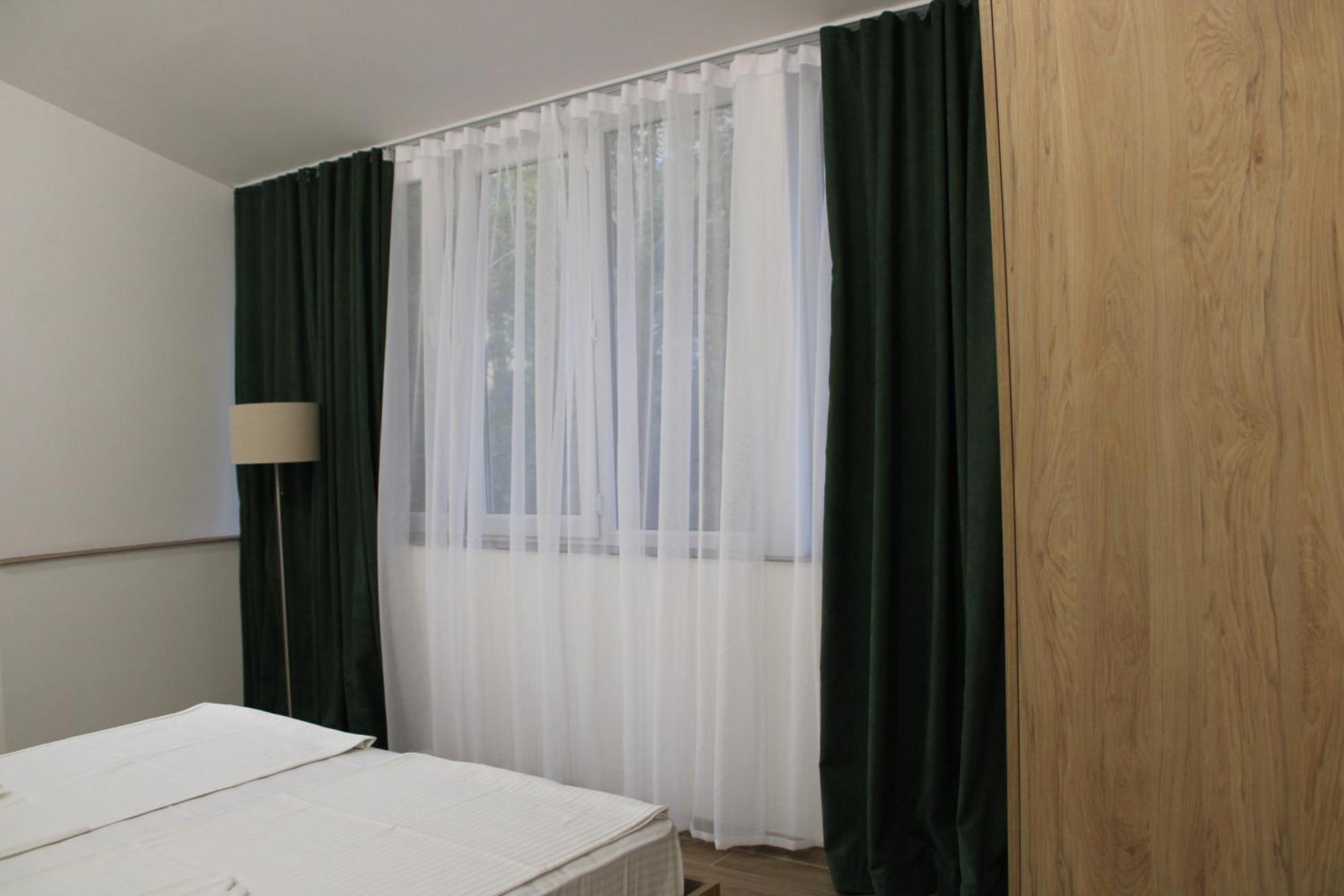 Jr'S House Hostel Yerevan Exterior photo