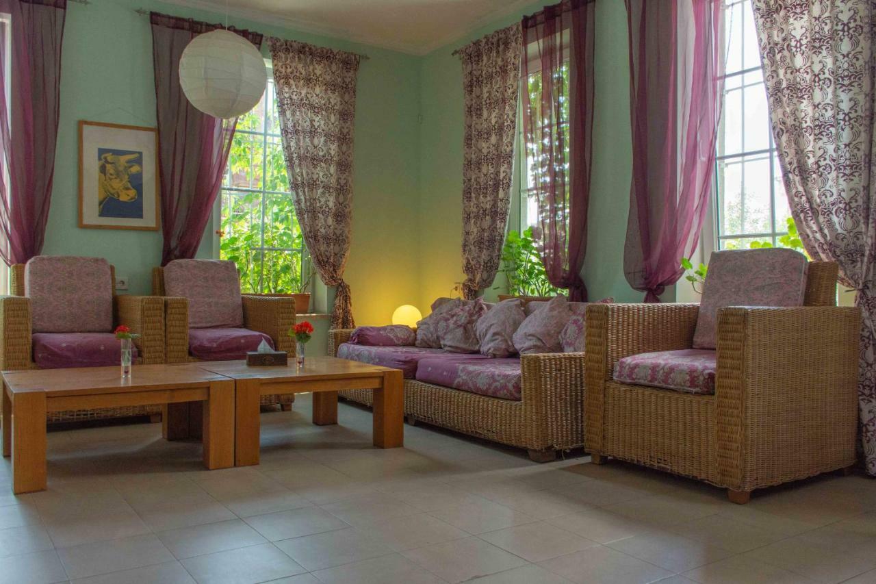 Jr'S House Hostel Yerevan Exterior photo